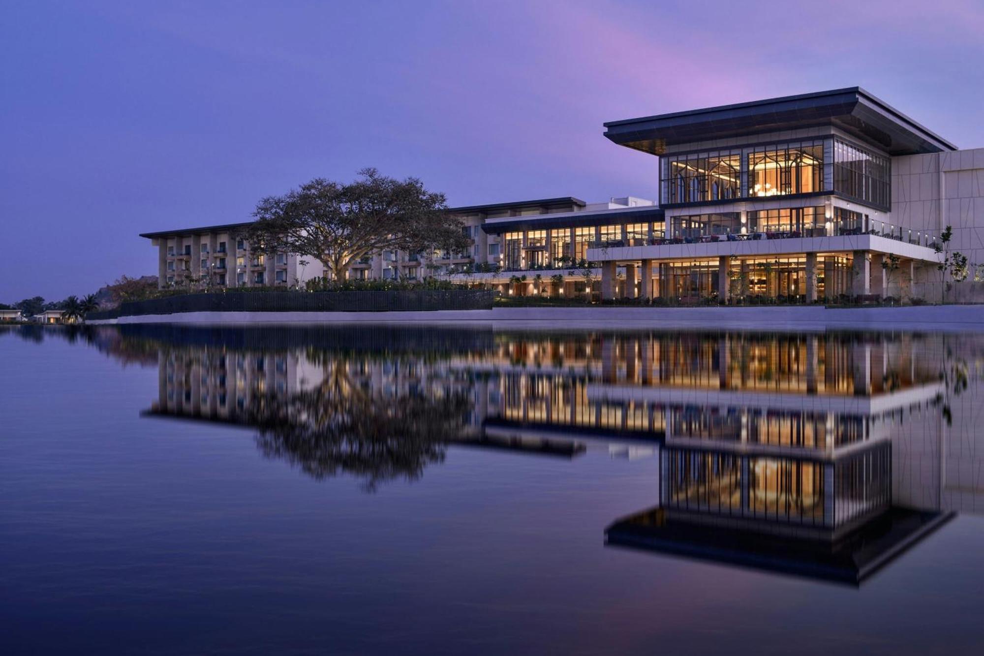 Jw Marriott Hotel Bengaluru Prestige Golfshire Resort & Spa Avati Exterior foto
